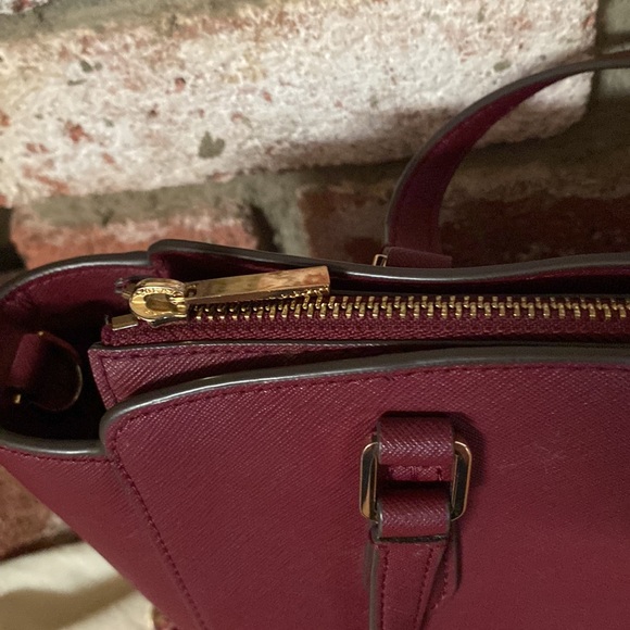 Tory Burch Emerson Tote Burgundy w/Dustbag - Picture 4 of 8